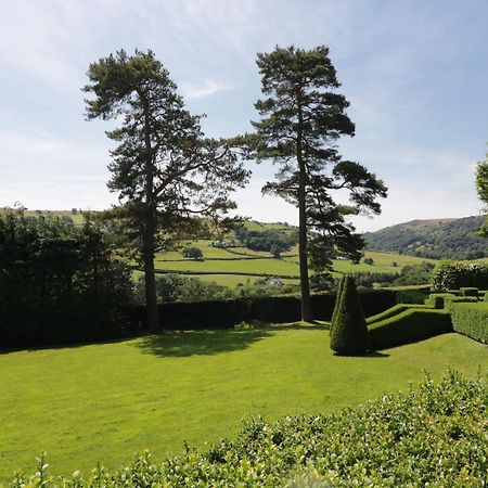 Aber Clwyd Manor Villa Derwen Buitenkant foto