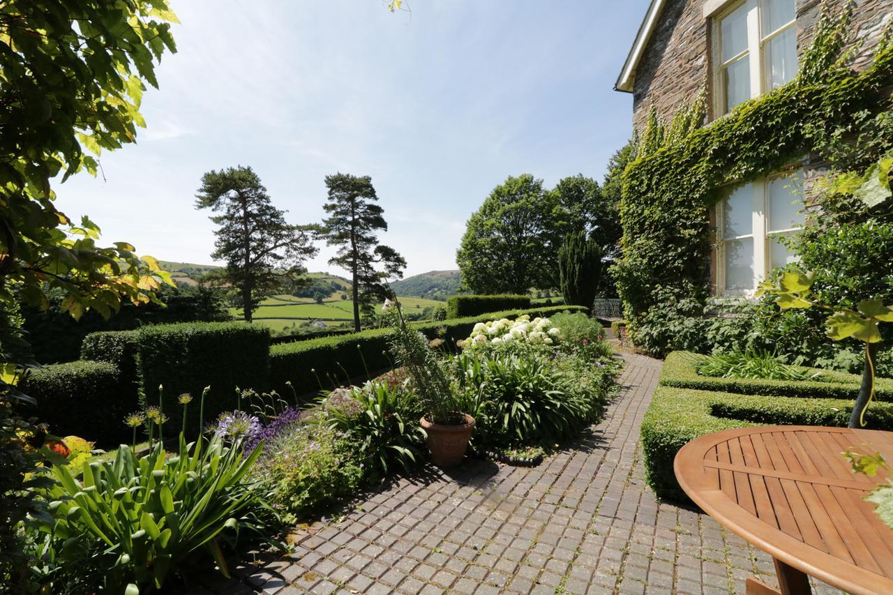 Aber Clwyd Manor Villa Derwen Buitenkant foto